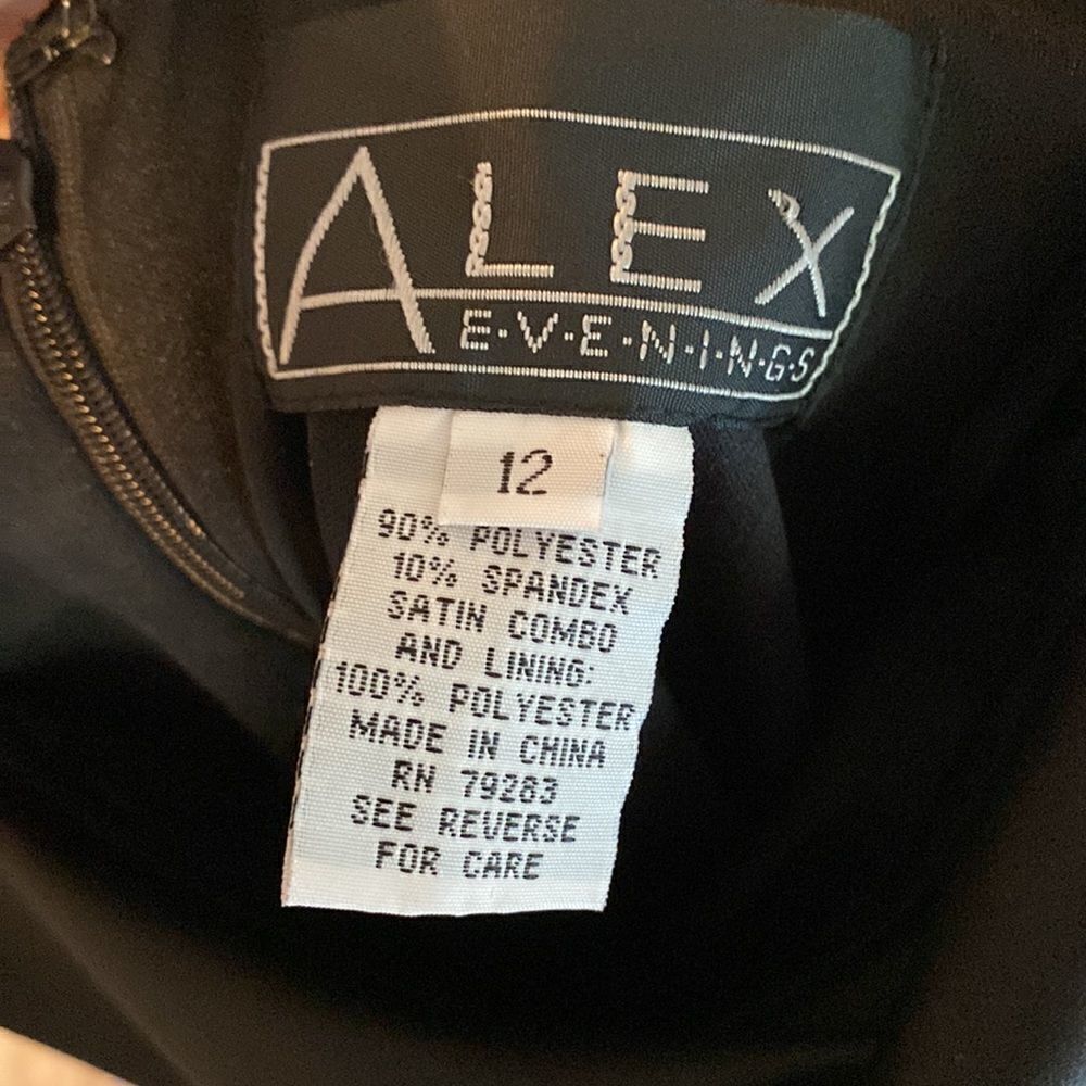 Alex Eveningvelvet Dress — image 6 of 8